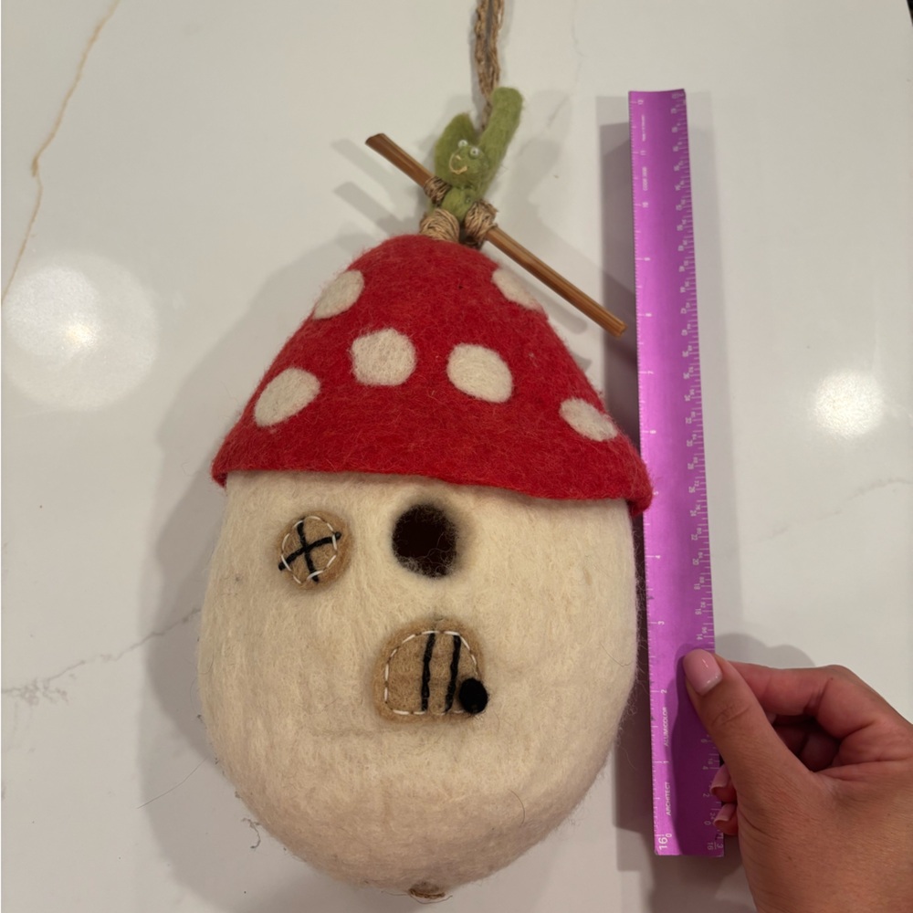 Felt mushroom birdhouse decor handmade woodland - Picture 2 of 8
